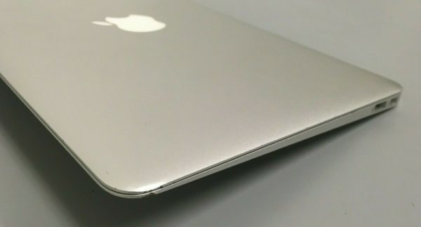 MacBook Air A1465