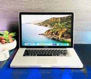 Apple MacBook Pro Display